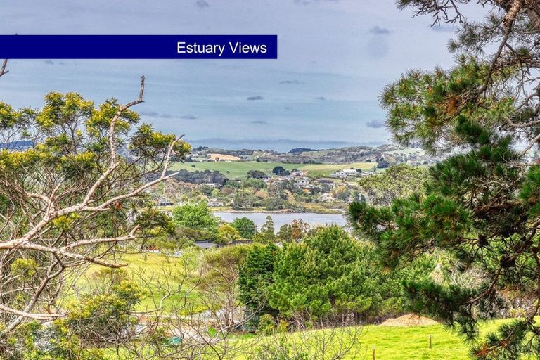 Photo of property in 10 Cornwall Way, Mangawhai Heads, Mangawhai, 0505