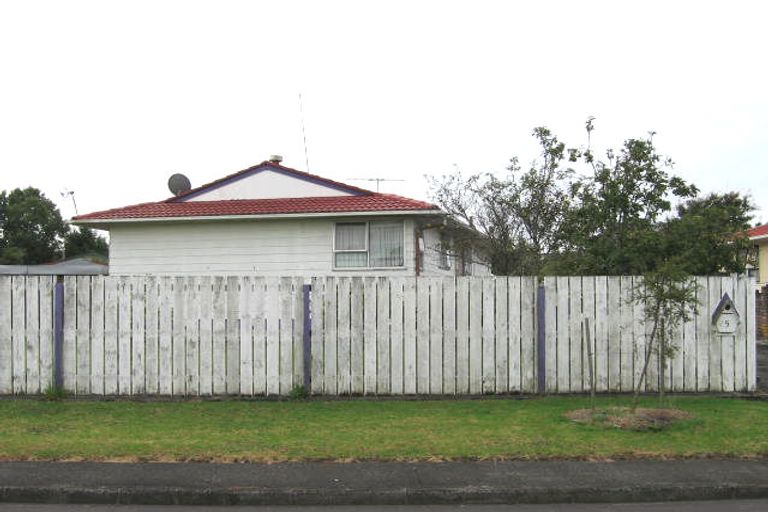 Photo of property in 5 Tabitha Crescent, Henderson, Auckland, 0612