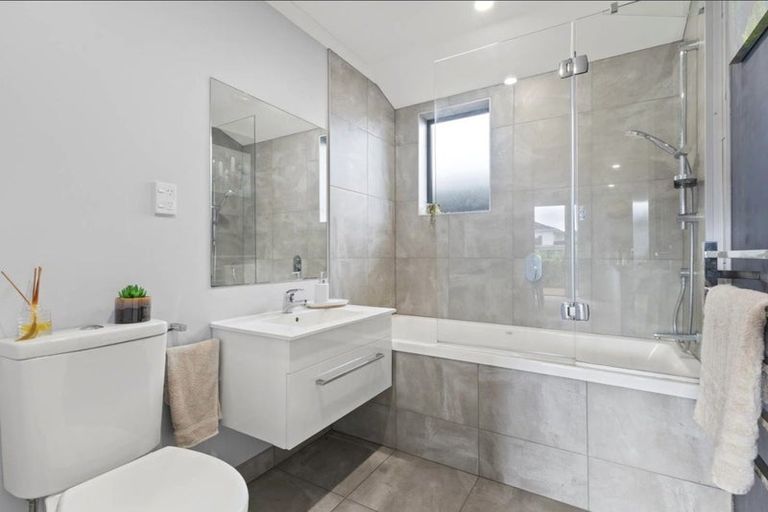 Photo of property in 51 Tawhiti Road, Pukekohe, 2120