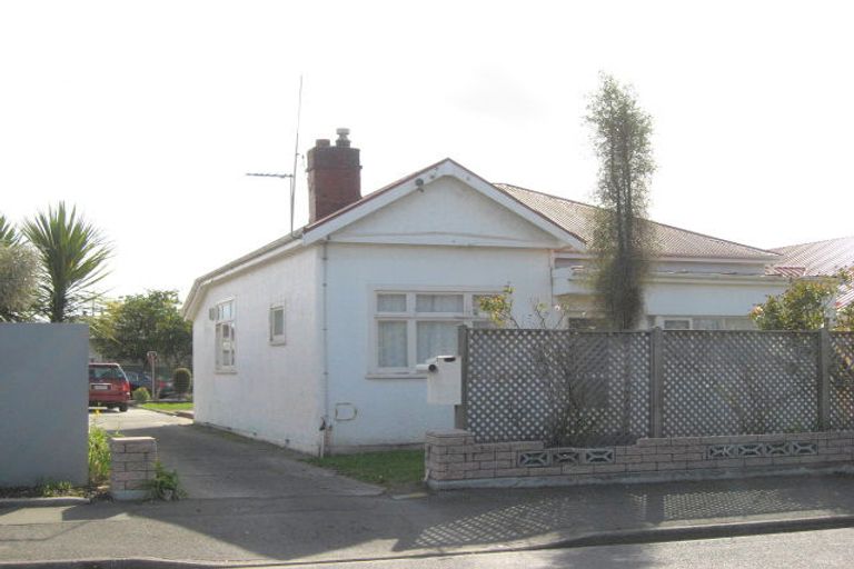 Photo of property in 27 Barbour Street, Waltham, Christchurch, 8011