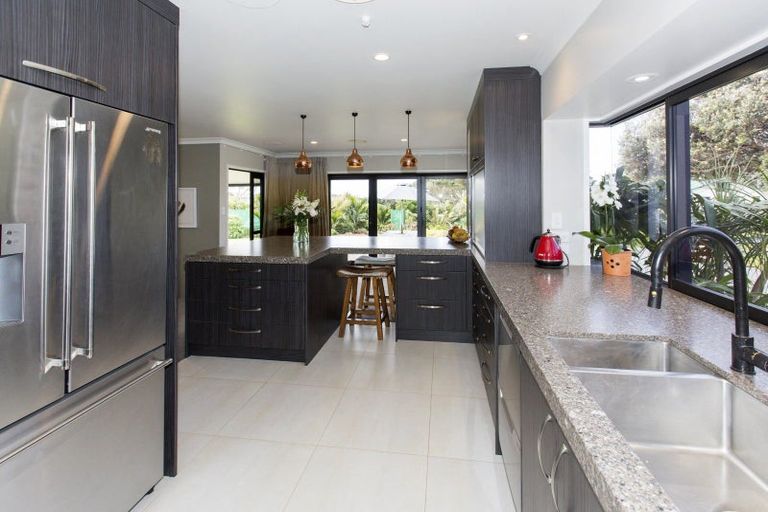 Photo of property in 36 Ripiro Drive, Baylys Beach, Dargaville, 0377