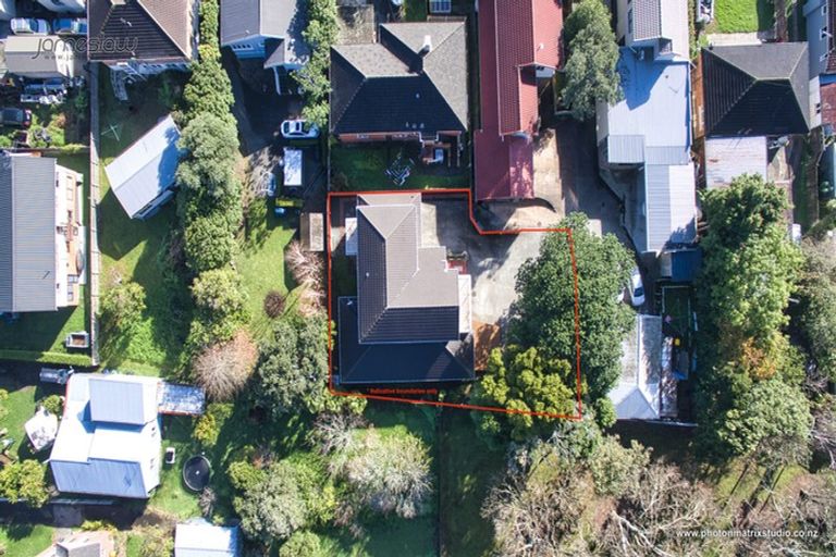 Photo of property in 9a Waterfront Road, Mangere Bridge, Auckland, 2022