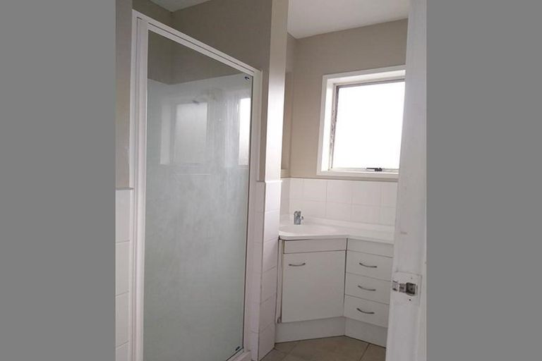 Photo of property in 466 Swanson Road, Ranui, Auckland, 0612