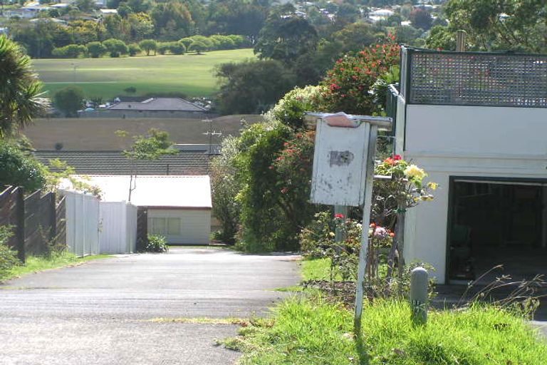 Photo of property in 19 Springfield Street, Forrest Hill, Auckland, 0620