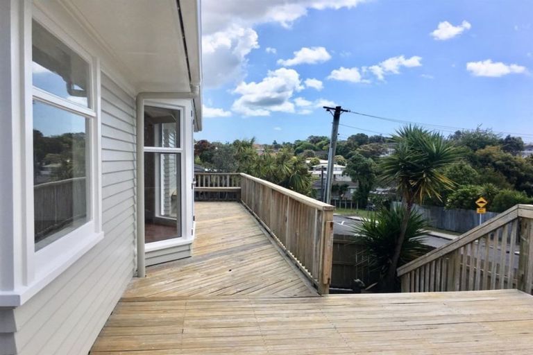 Photo of property in 20 Blease Street, New Lynn, Auckland, 0600