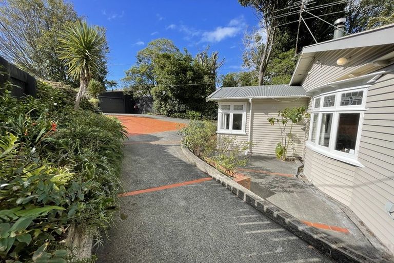 Photo of property in 26 Burma Road, Khandallah, Wellington, 6035