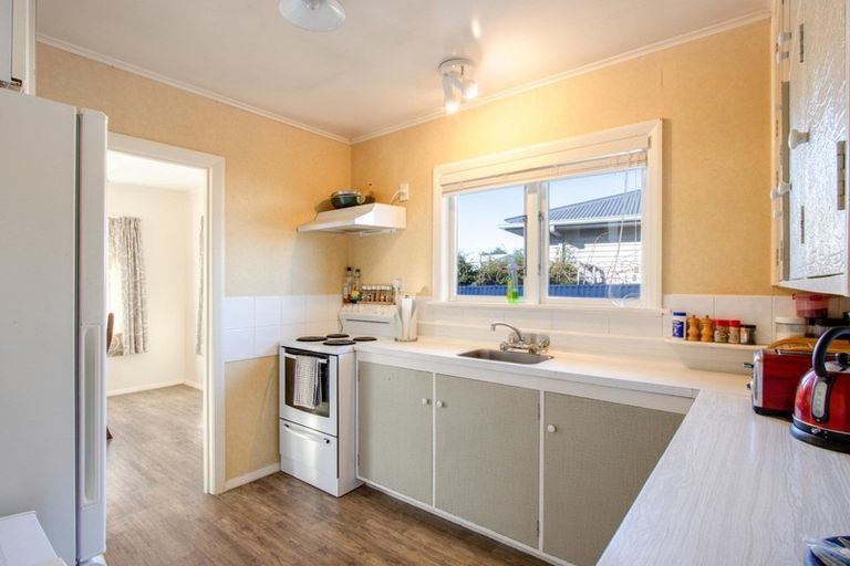 Photo of property in 24 Trinity Crescent, Pirimai, Napier, 4112