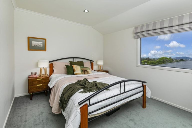 Photo of property in 2/199 Onewa Road, Birkenhead, Auckland, 0626