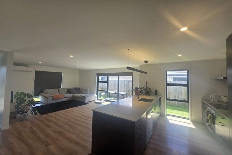 Photo of property in 16 Tiria Drive, Papamoa Beach, Papamoa, 3118