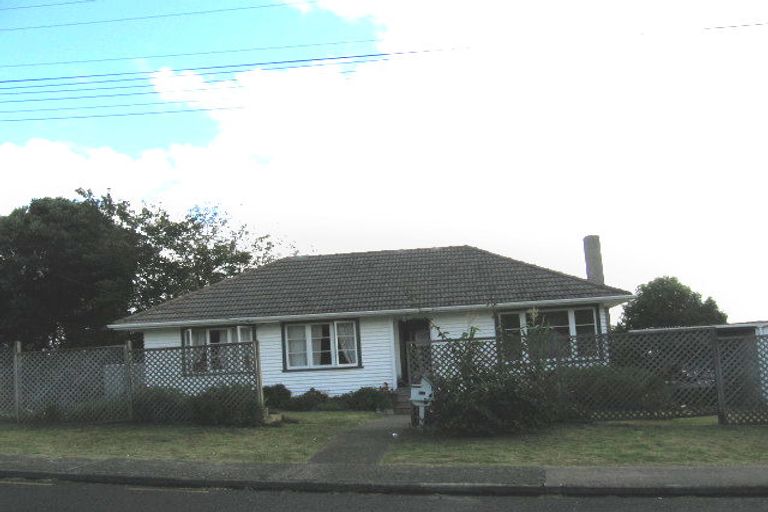Photo of property in 1/57 Amberley Avenue, Te Atatu South, Auckland, 0610