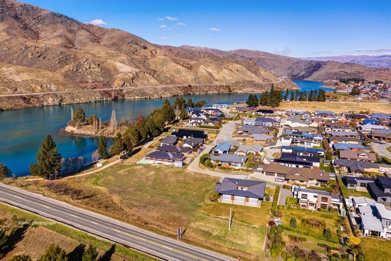 Photo of property in 37 Sunhaven Cove, Cromwell, 9310