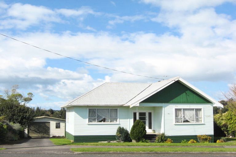Photo of property in 61 Paynters Avenue, Strandon, New Plymouth, 4312