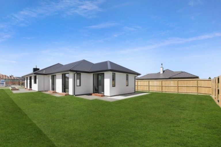 Photo of property in 10 Beak Street, Rolleston, 7615