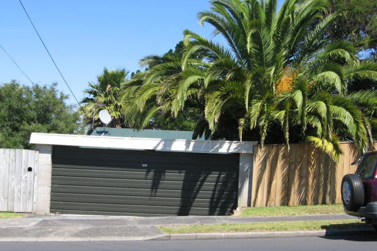 Photo of property in 128 Carlisle Road, Browns Bay, Auckland, 0632