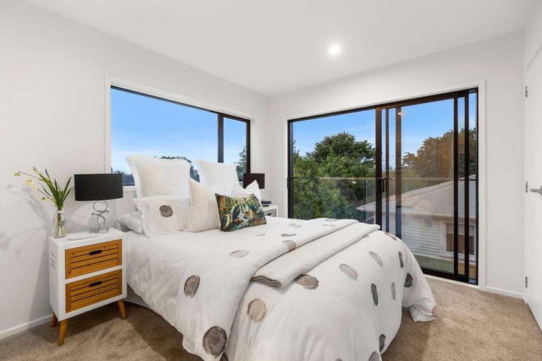 Photo of property in 4/14 Roland Hill, Glen Eden, Auckland, 0602