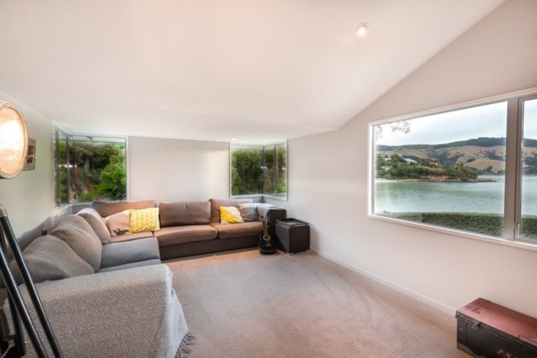 Photo of property in 425 Marine Drive, Charteris Bay, Lyttelton, 8971