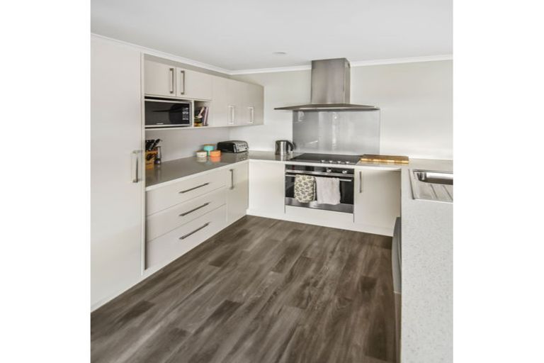 Photo of property in 20 Lakeland Avenue, Twizel, 7901