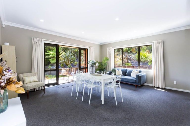 Photo of property in 13 Sylvan Way, Silverstream, Upper Hutt, 5019