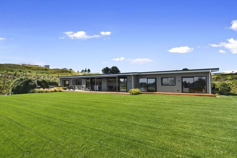 Photo of property in 22 Westmere Drive, Tasman, Upper Moutere, 7173