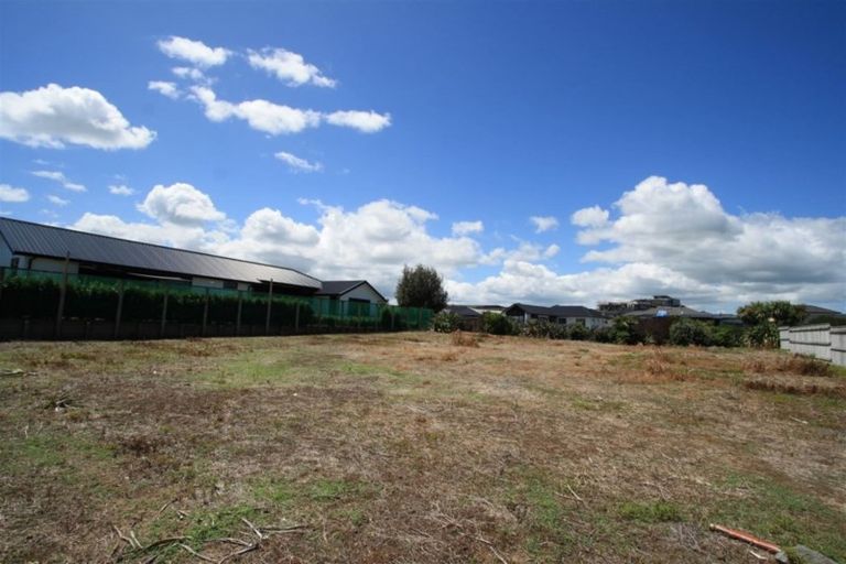 Photo of property in 4b Sampson Avenue, Waiwhakaiho, New Plymouth, 4312