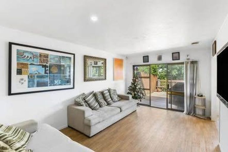 Photo of property in 1/9 Malte Brun Place, Papatoetoe, Auckland, 2025