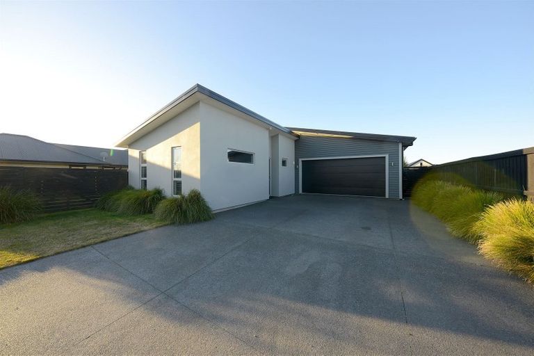 Photo of property in 25 Wakeman Way, Kaiapoi, 7630