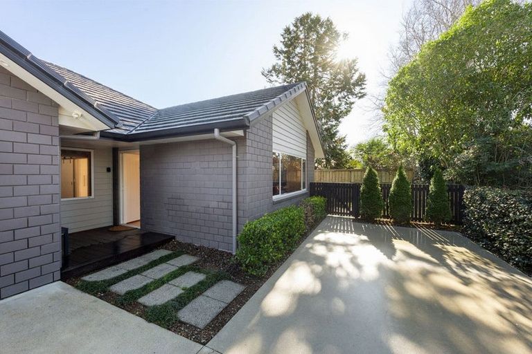 Photo of property in 28c Hamilton Road, Cambridge, 3434