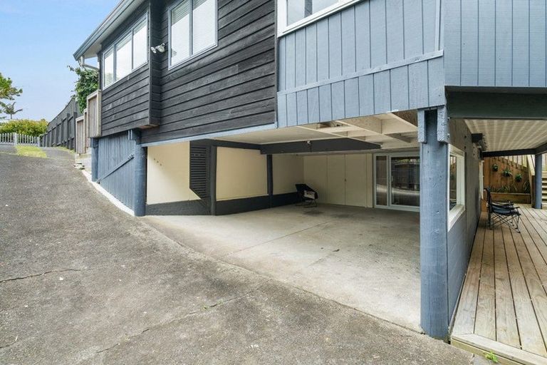 Photo of property in 2/51 John Gill Road, Shelly Park, Auckland, 2014