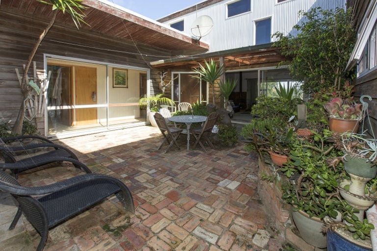 Photo of property in 18 Coates Avenue, Baylys Beach, Dargaville, 0377