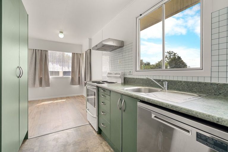 Photo of property in 30 Joanna Place, Deanwell, Hamilton, 3206