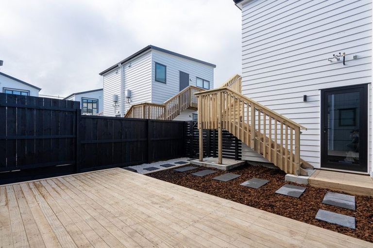 Photo of property in 32 Whare Kauri Road, Papakura, 2110