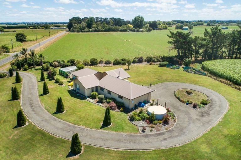 Photo of property in 1078 Roberts Line, Bunnythorpe, Palmerston North, 4478