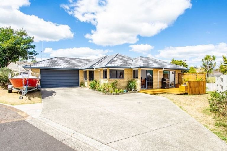 Photo of property in 62 Katerini Grove, Papamoa Beach, Papamoa, 3118