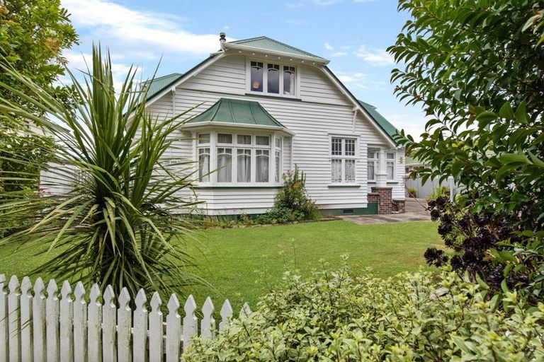 Photo of property in 9b Pascal Street, Palmerston North, 4410