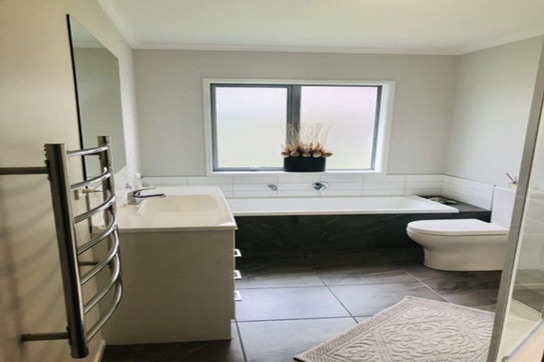 Photo of property in 9a Chatsfield Place, Te Kamo, Whangarei, 0112