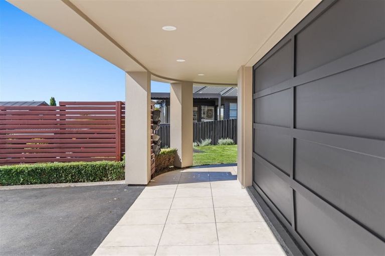Photo of property in 26 Belleview Terrace, Mount Pleasant, Christchurch, 8081