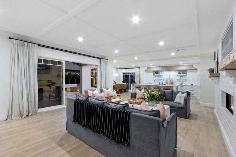 Photo of property in 17 Ardrossan Way, Tai Tapu, 7672