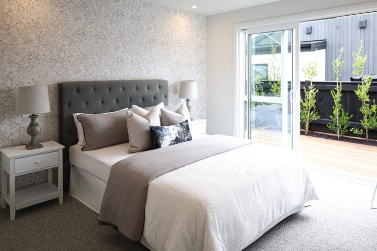 Photo of property in 14 Samuel Place, Terrace End, Palmerston North, 4410