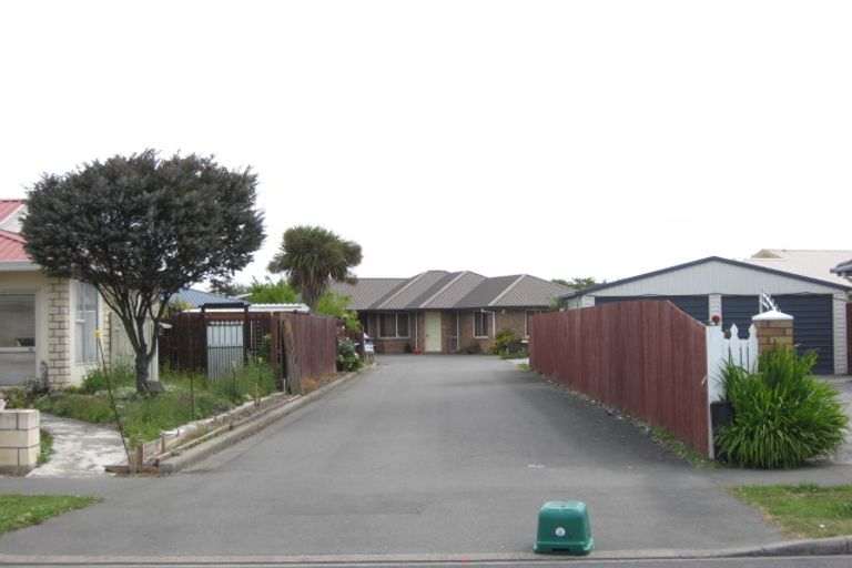 Photo of property in 2/8 Thistledown Place, Woolston, Christchurch, 8062