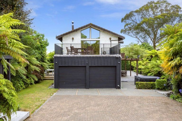 Photo of property in 817 Acacia Bay Road, Acacia Bay, Taupo, 3330