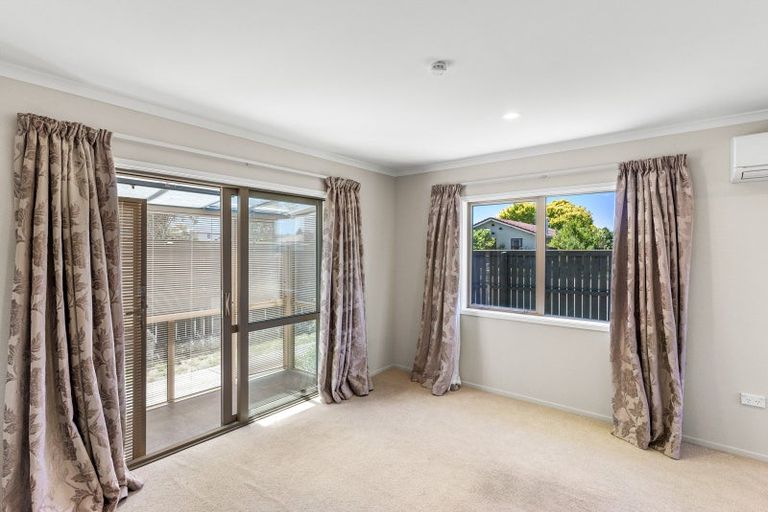 Photo of property in 1/81 Royal Park Drive, Parklands, Christchurch, 8083