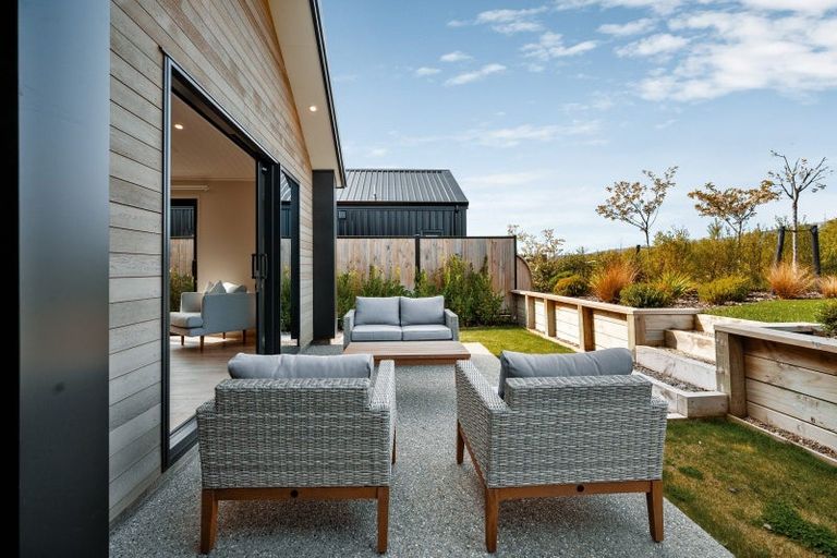 Photo of property in Wooing Tree Vineyard Ltd, 6 Blondie Drive, Cromwell, 9310