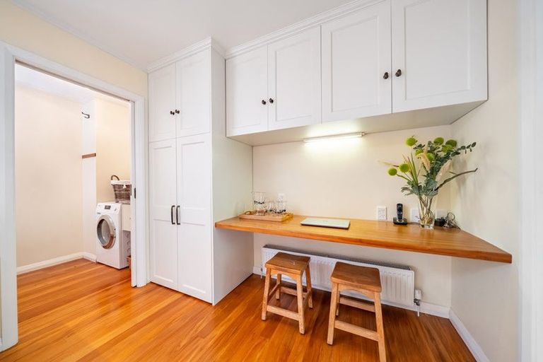 Photo of property in 88 Pinehaven Road, Pinehaven, Upper Hutt, 5019