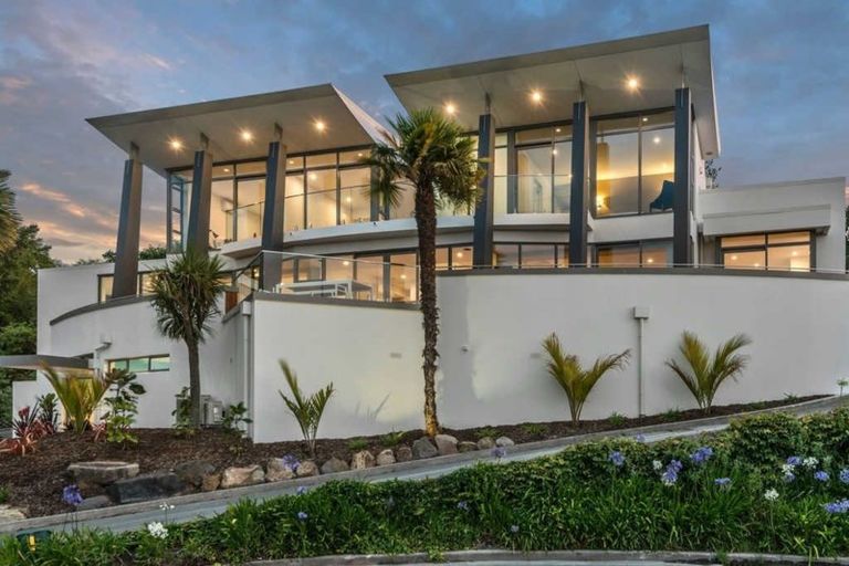 Photo of property in 26 Overdale Drive, Cashmere, Christchurch, 8022