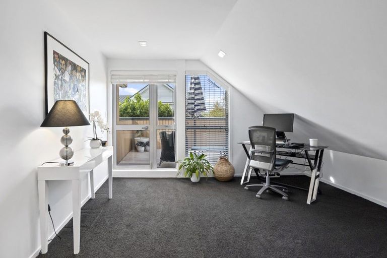 Photo of property in 102a Esplanade, Sumner, Christchurch, 8081