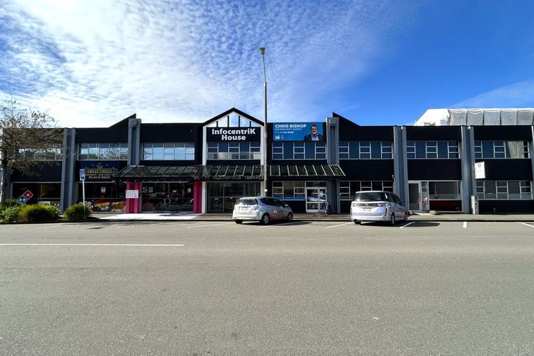 Photo of property in 1 Bloomfield Terrace, Hutt Central, Lower Hutt, 5010