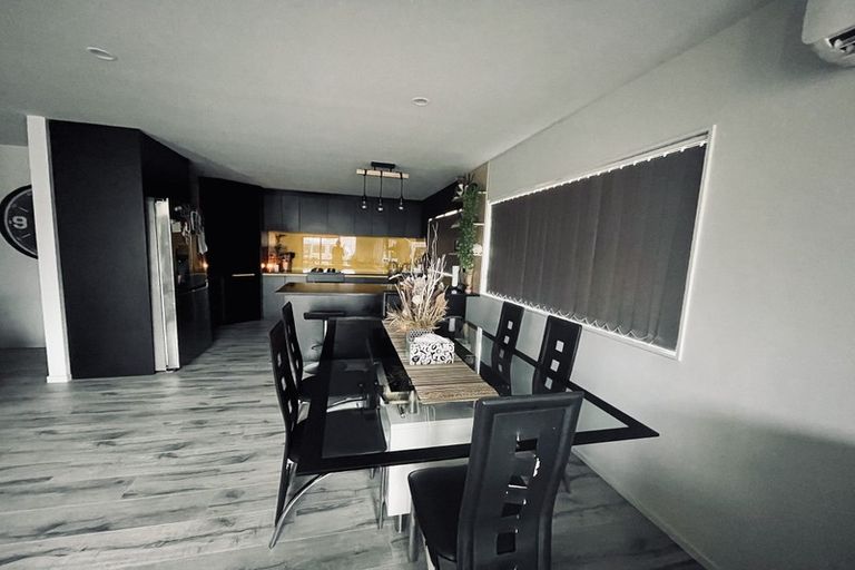 Photo of property in 43b Hillcrest Road, Papatoetoe, Auckland, 2025