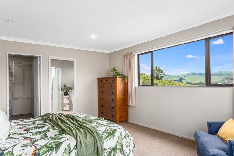 Photo of property in 12 Abel Glen, Aotea, Porirua, 5024