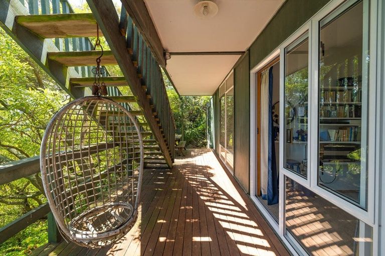 Photo of property in 17 Athol Place, Diamond Harbour, Lyttelton, 8971