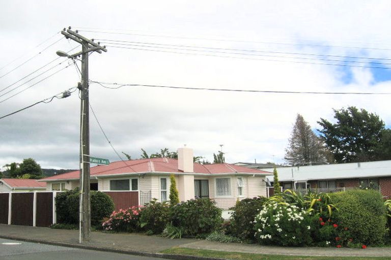 Photo of property in 59 Ebdentown Street, Ebdentown, Upper Hutt, 5018